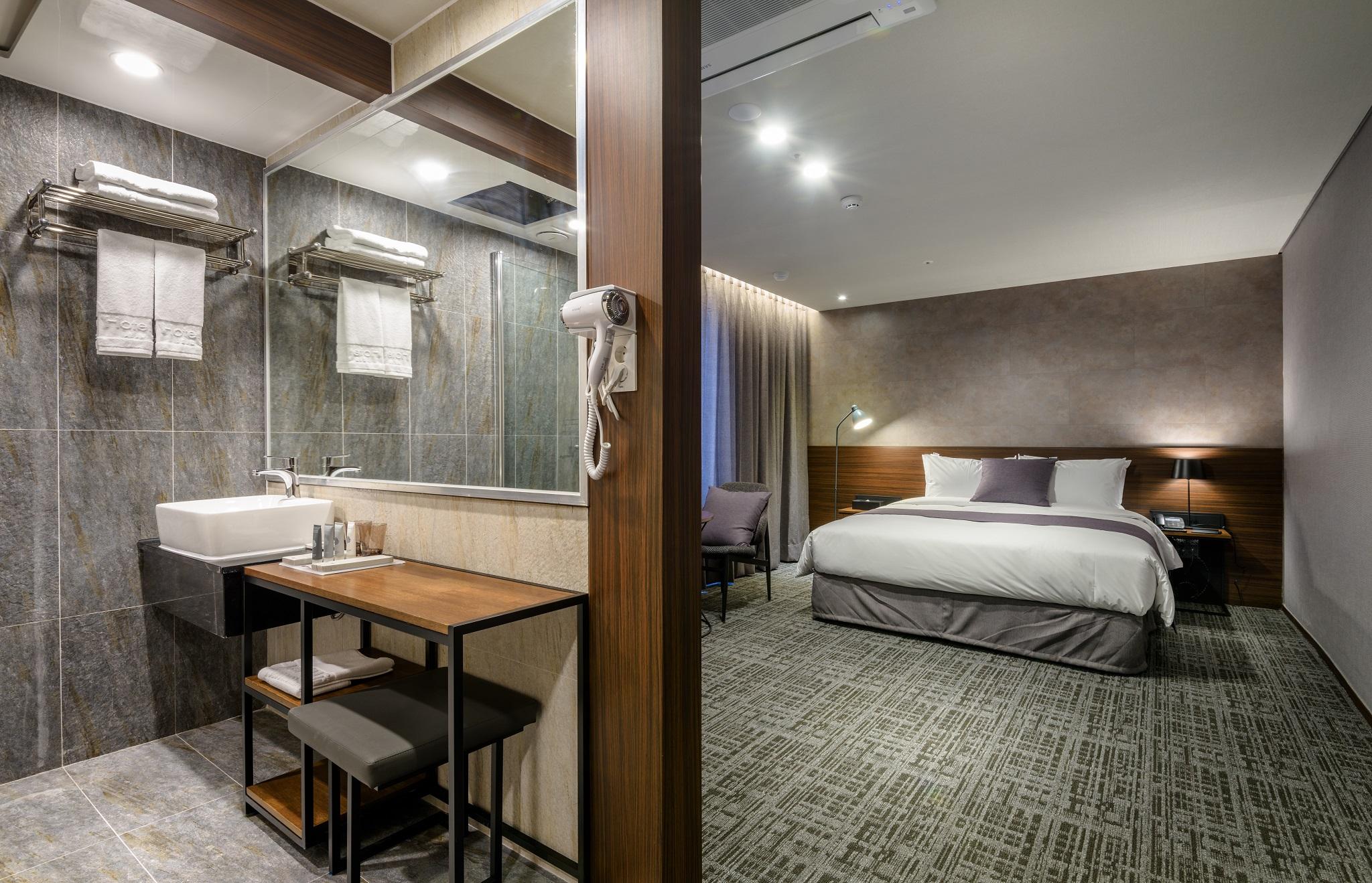 With Hotel 3*