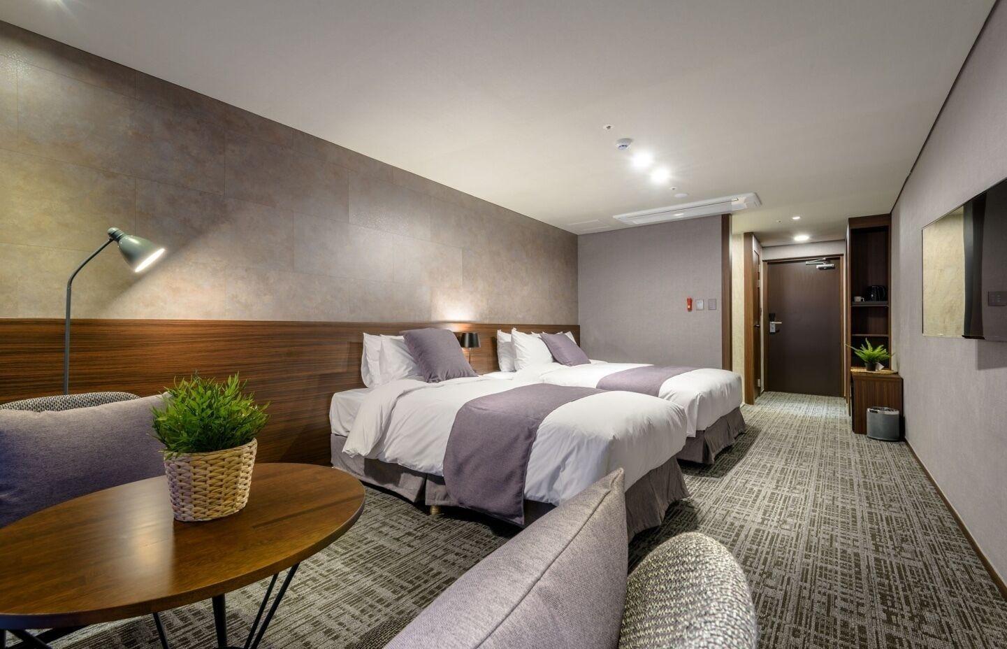 Hotel With Jeju