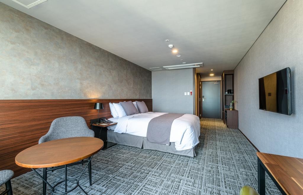 โรงแรม โรงแรมวิธ เชจู
